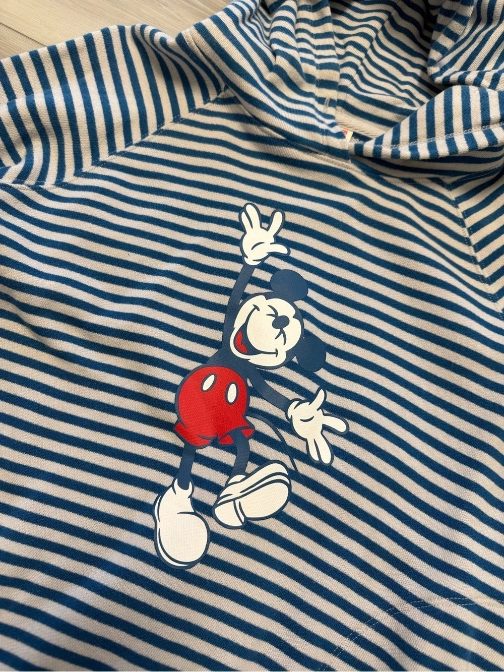 UNIQULO UT Disney Mickey Mouse Striped Hoodie Size Medium